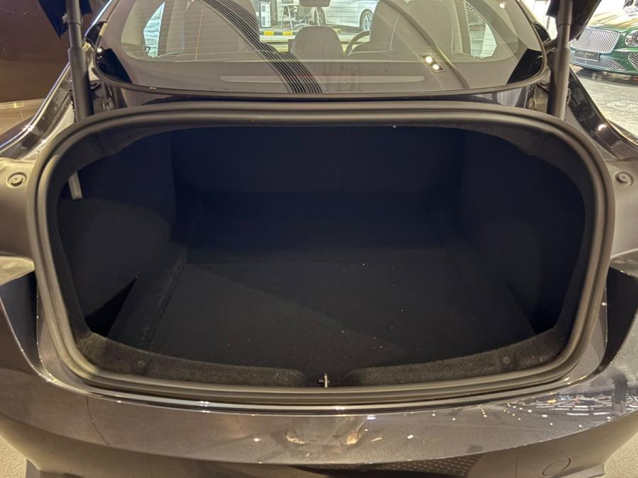 Model 3 Long Range AWD - Image 5